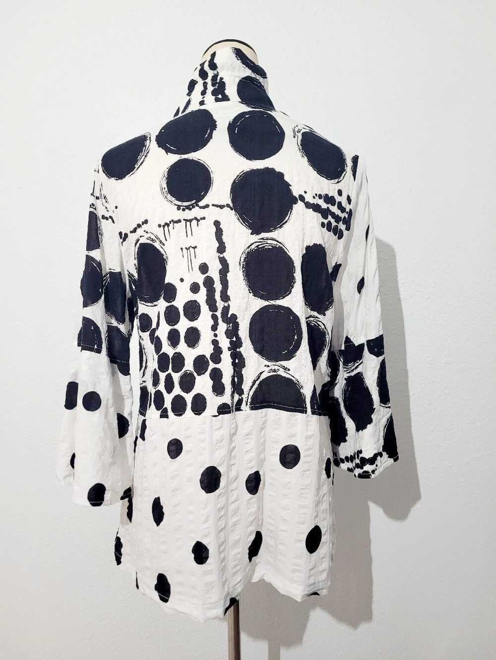 Damee Tunic Top Medium Black White Polka Dot Textured Art To Wear Jacket Shirt - Picture 5 of 12